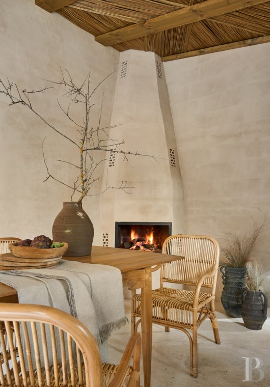 En Catalogne, dans l’arrière-pays de l’Empordà,  une vaste « masia » rénovée en plusieurs maisons - photo  n°23